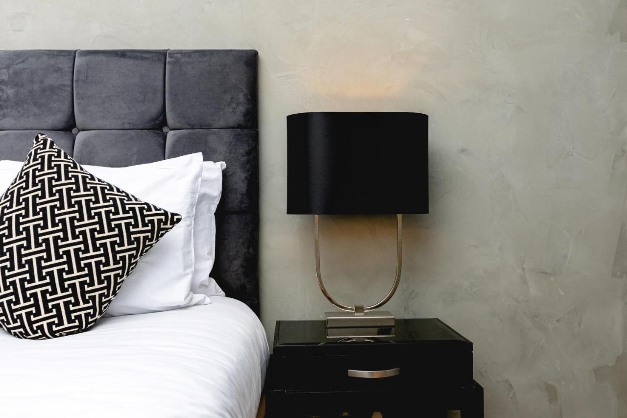 Penthousestays Nr Notting Hill - Luxury 2 Bedroom King Bed Apartment - Near Portobello Road Londen Buitenkant foto